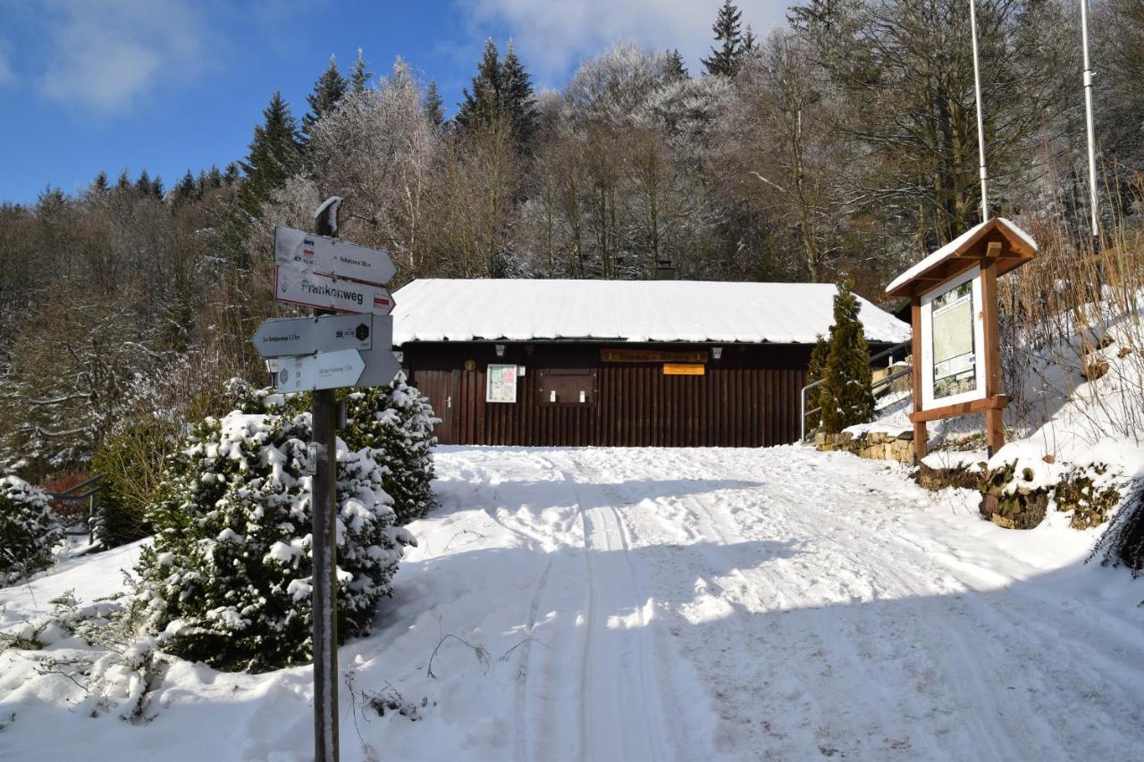 Fraenkische Linie - Radspitz-Ferienwohnungen Marktrodach Экстерьер фото