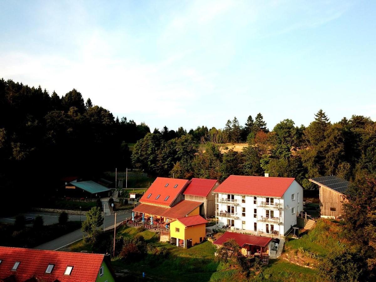 Fraenkische Linie - Radspitz-Ferienwohnungen Marktrodach Экстерьер фото