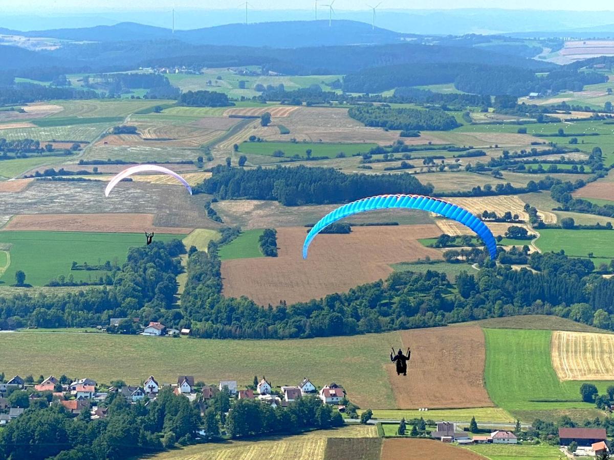 Fraenkische Linie - Radspitz-Ferienwohnungen Marktrodach Экстерьер фото